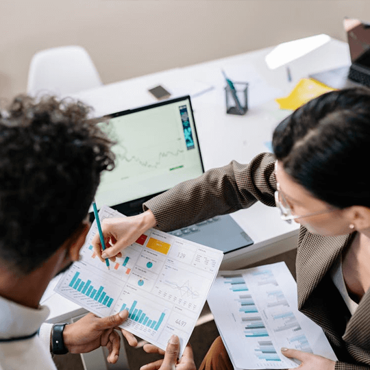 Orélyx Paradoxe performance analytics illustration