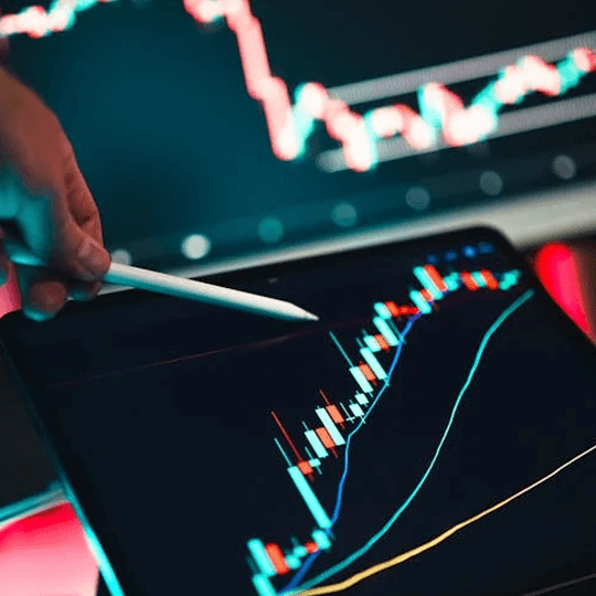 Orélyx Paradoxe - Équipe d'experts en cryptomonnaie